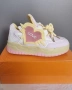 Дамски маратонки "Сърце"., снимка 1