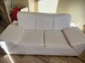 Продавам бял кожен диван, снимка 3