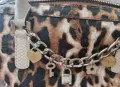 Guess леопард дамска чанта , снимка 2