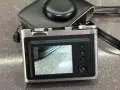 НОВ! Фотоапарат за моментни снимки FUJIFILM MINI EVO, снимка 2