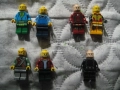 Продавам фигурки човечета на LEGO, снимка 1