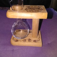 Мod dep маркова нова италианска чаша колба подаръчна с дървена стойка Н-240мм и фи 85 и 60мм, снимка 2 - Чаши - 42597581