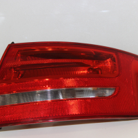 Десен стоп Audi A4 B8 комби (2007-2011г.) 8K9945096, снимка 1 - Части - 44928747