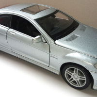 Mercedes-Benz CL 63 Coupe AMG Special Edition Maisto 1:24, снимка 6 - Колекции - 40250022