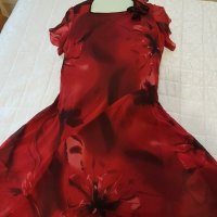 Яркочервена копринена рокля, снимка 1 - Рокли - 38779729