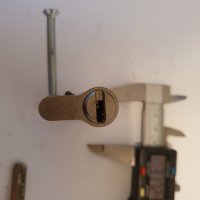 Патронник с ямков секретен ключ 62 мм равностранен, снимка 4 - Входни врати - 35010743