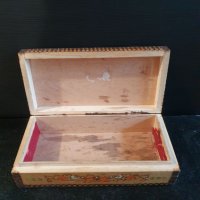 Дървена кутия за бижута , снимка 1 - Други - 35200937