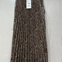 Кожена плисирана пола Zara , снимка 1 - Поли - 44308579