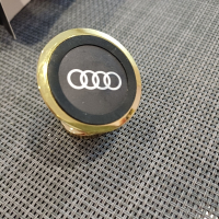 Чисто нова магнитна стойка за кола . Audi . Ауди, снимка 3 - Аксесоари и консумативи - 44583350