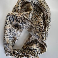 Малък Леопардов шал/ кърпа за глава, снимка 6 - Шалове - 40773186