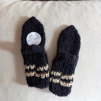 Ръчно плетени бебешки чорапи от вълна, ходило 10 см., снимка 1 - Бебешки чорапи - 39899809