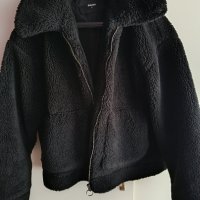 Черно късо палтенце, снимка 2 - Палта, манта - 44166271