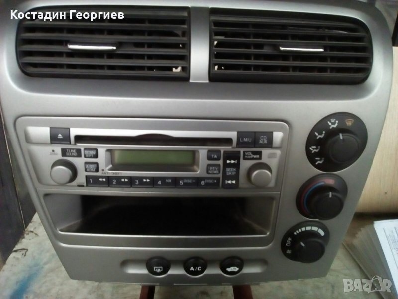 Лицев  панел със  CD  радио за Хонда Сивик 2002 г., снимка 1