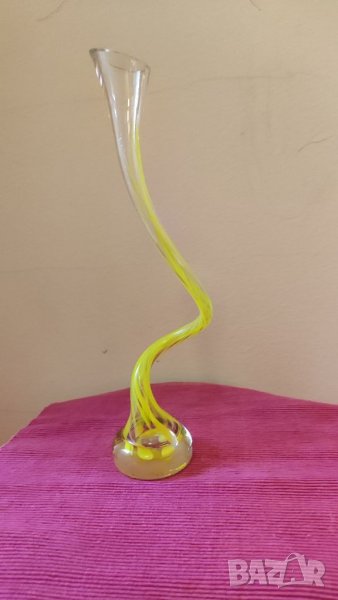 Ваза от цветно стъкло,България. , снимка 1