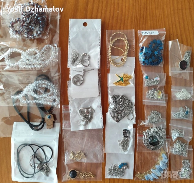 Медальони (колиета), снимка 1