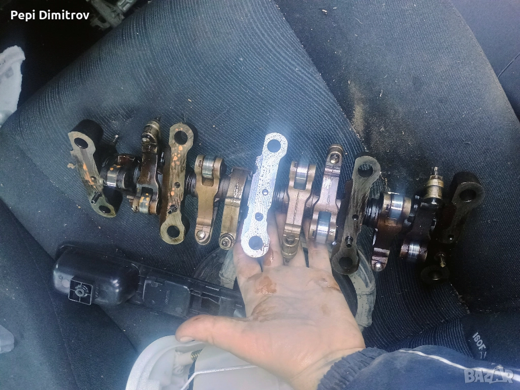 Пежо 206 разпределителен вал с кобилици 1.4 бензин 75 коня, снимка 1