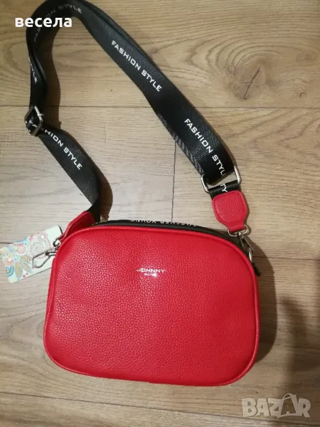 червена чанта, тип куфарче, нов модел, снимка 1