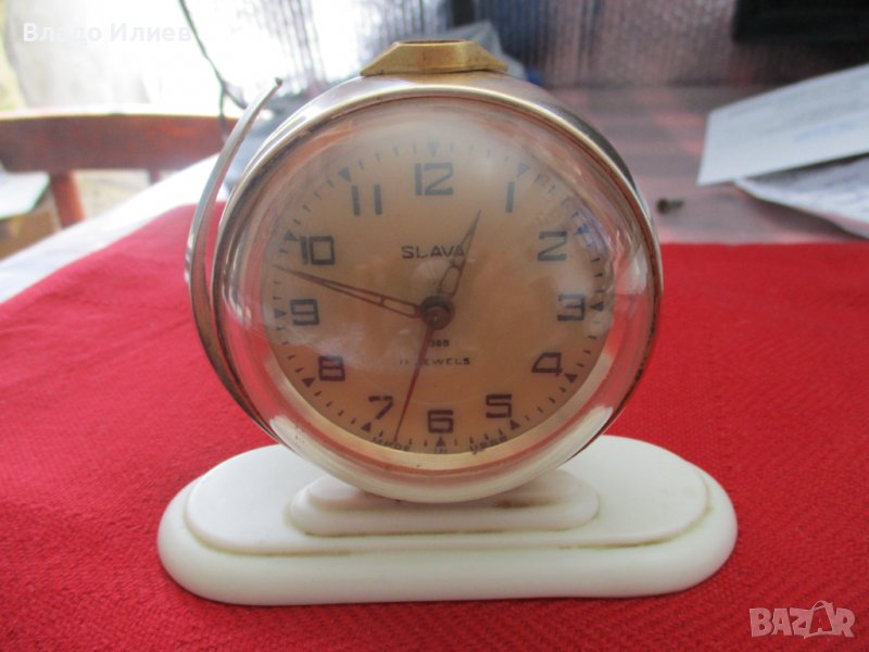 Часовници "Слава" съветски от 60-те и 70-те години, снимка 1