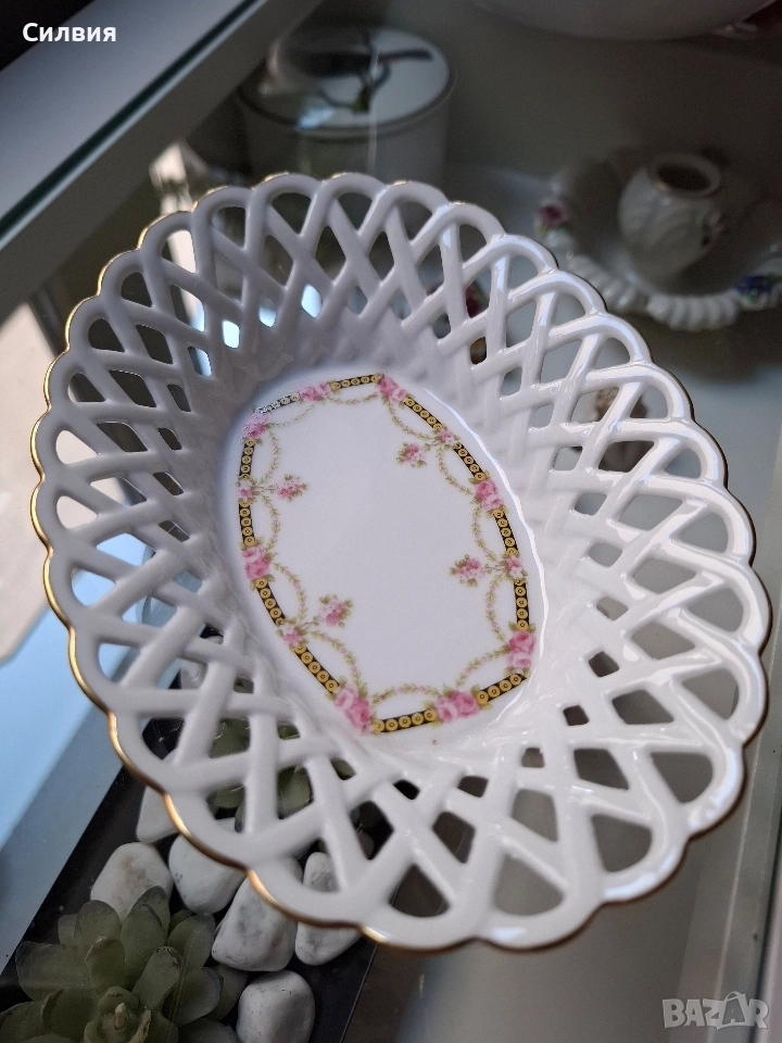 Овална малка купа, снимка 1