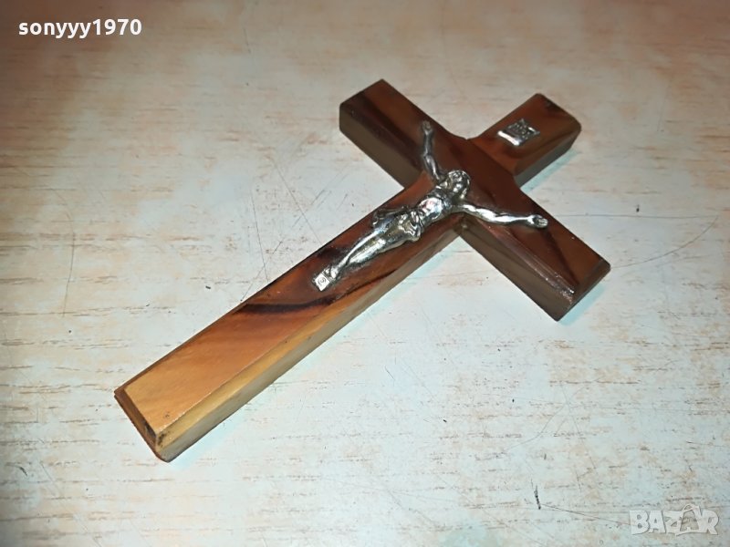 ДЪРВЕН КРЪСТ С РАЗПЯТИЕ-12х8х2см-LNE-M?, снимка 1