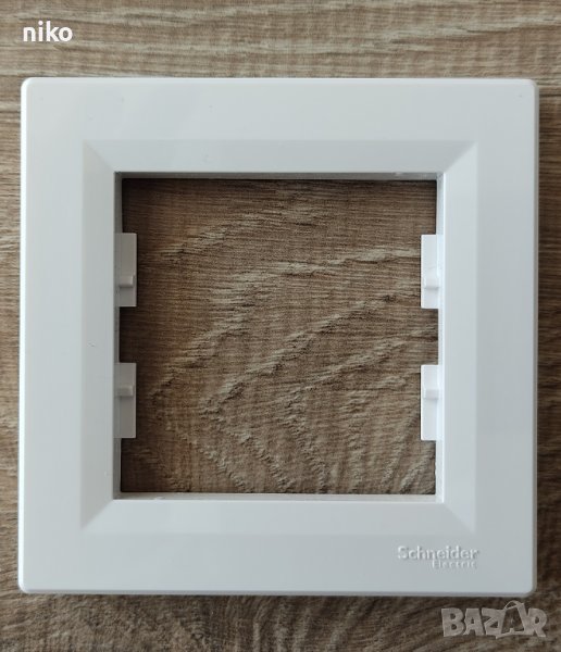 Бели единични рамки Schneider Asfora, снимка 1