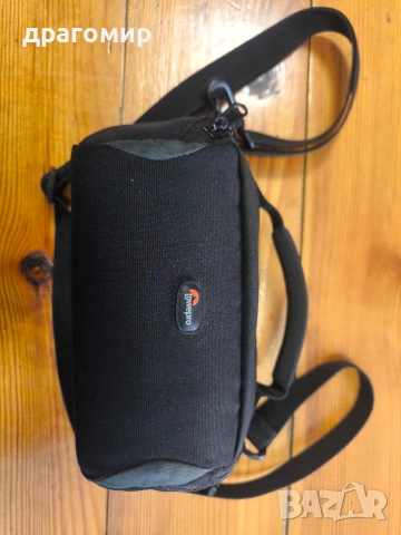 фотографска чантичка LOWEPRO 