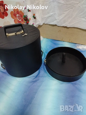 винтидж куфар за шапки