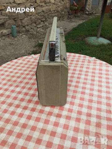 Старо радио,радиокасетофон Radiotehnika МЛ 6302, снимка 4 - Други ценни предмети - 29732717