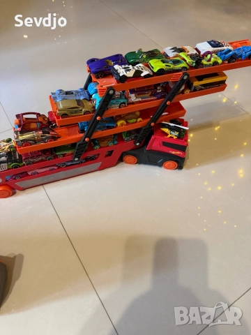 Детски коли и камиони HotWheels, снимка 7 - Коли, камиони, мотори, писти - 52955603