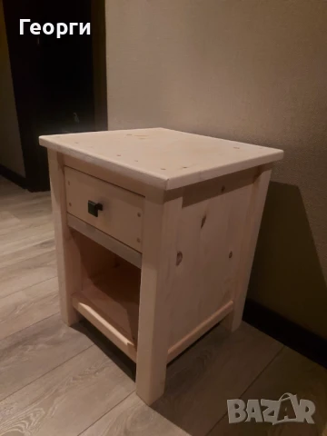 Нощно шкафче