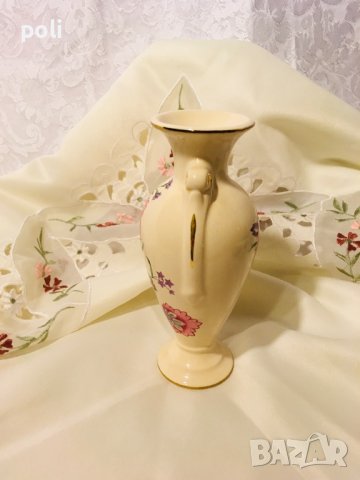 порцеланова ваза, снимка 2 - Вази - 44375920
