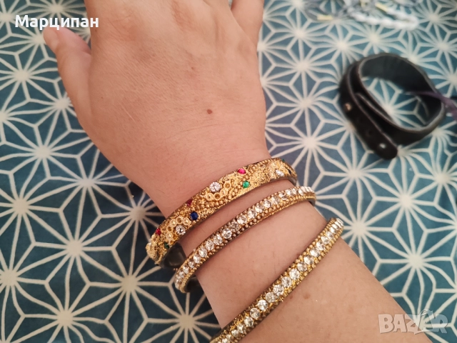 Лот гривни, пръстени, обеци