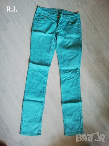 Два чифта дамски дънки - коралови и зелени, снимка 3 - Дънки - 30353381