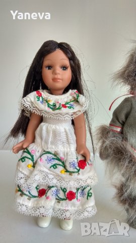 Порцеланови кукли, мексиканка и ескимос. , снимка 4 - Кукли - 42256242