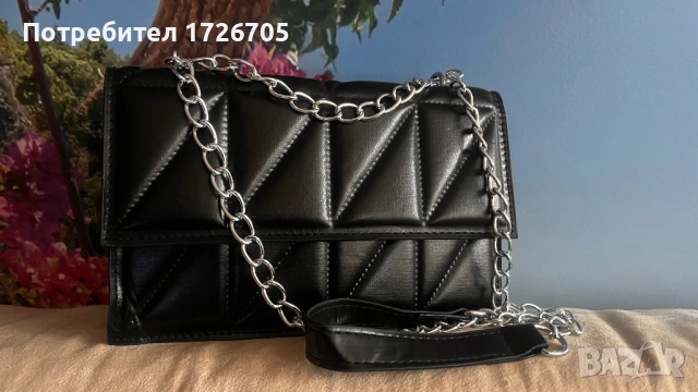 Нова дамска черна чанта 