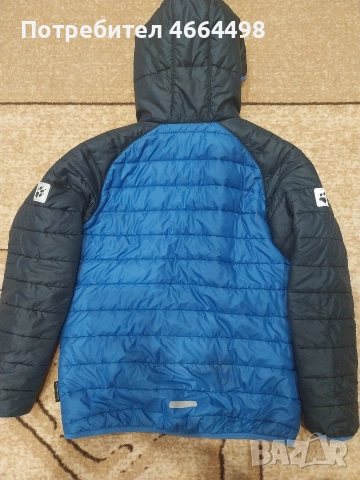 Детско яке Jack wolfskin 152, снимка 2 - Детски якета и елеци - 52596678