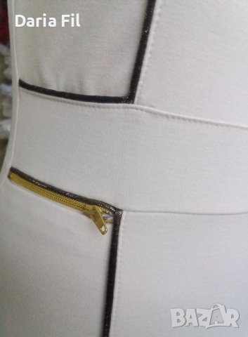 СТИЛНА рокля по тялото от плътно и еластично трико в цвят екрю, снимка 4 - Рокли - 42871012