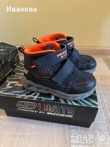 Детски светещи боти Skechers , снимка 2 - Бебешки боти и ботуши - 54294550