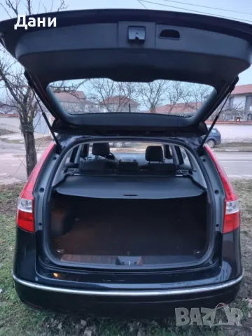 Хюндай I 30SW 1.4/16V 2010 година, снимка 12 - Автомобили и джипове - 49319605