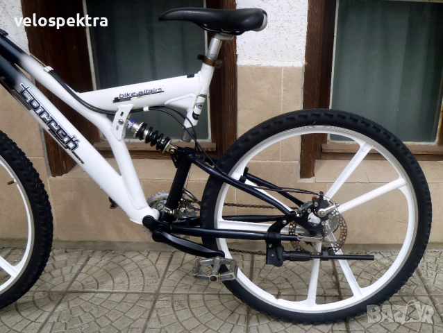 ТОРЕК ! 26 цола ! "мека" рамка ! Диск ! 27 скорости Деоре ! Германия!, снимка 7 - Велосипеди - 54205154