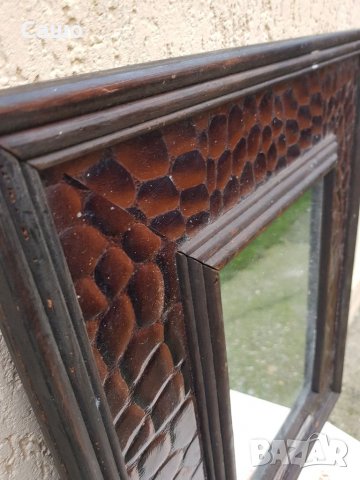 Огледало дървена рамка с релефна кожа, снимка 2 - Огледала - 39453964