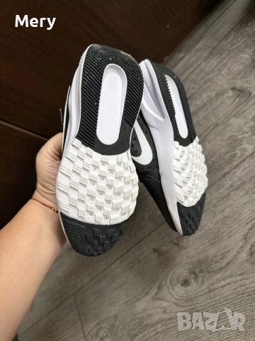 Детски маратонки Nike , снимка 4 - Детски маратонки - 56277902