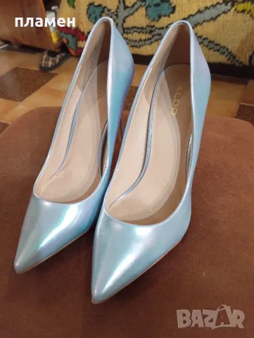 Продавам дамски официални обувки 