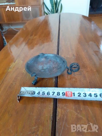 Стар пепелник от кована мед, снимка 5 - Други ценни предмети - 31615154