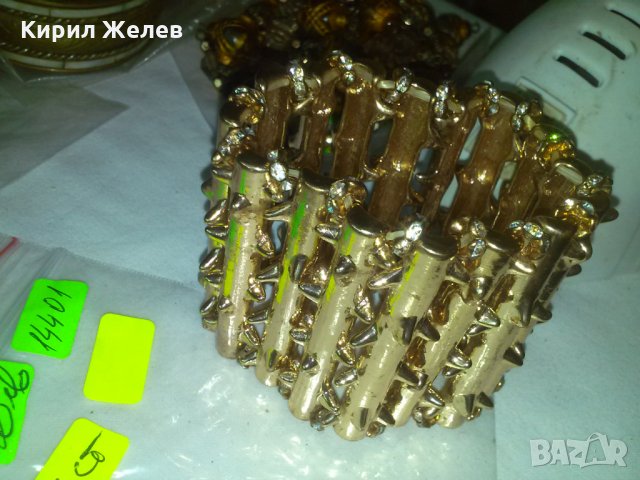 ПОЗЛАТЕНА с КРАСИВИ КАМЪНИ ЦИРКОН АРТ ГРИВНА 14401, снимка 8 - Гривни - 29628788