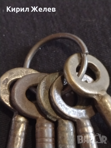 Пет ключа стари редки от соца за брава за КОЛЕКЦИЯ ДЕКОРАЦИЯ БИТОВ КЪТ 41030, снимка 2 - Други ценни предмети - 44776012