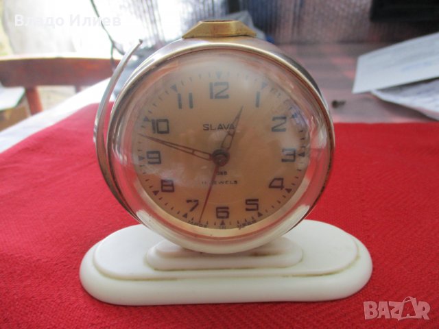 Часовници "Слава" съветски от 60-те и 70-те години, снимка 1 - Друга електроника - 32637720
