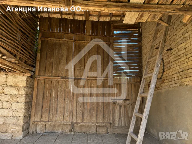 Къща с голям двор и плевник в с. Конак, 20 км от Попово, снимка 11 - Къщи - 55786139