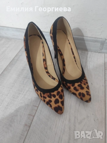 Дамски обувки 42 номер , снимка 2 - Дамски обувки на ток - 53967162