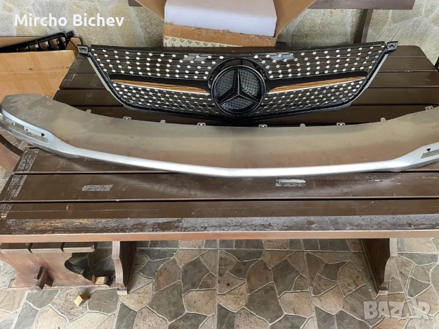 Предна решетка за ML w166 оригинална 150 с емблема!, снимка 2 - Аксесоари и консумативи - 52585429